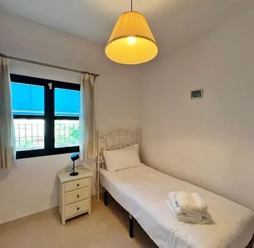 Nuevo Y Exclusivo Atico De Playa Fuengirola